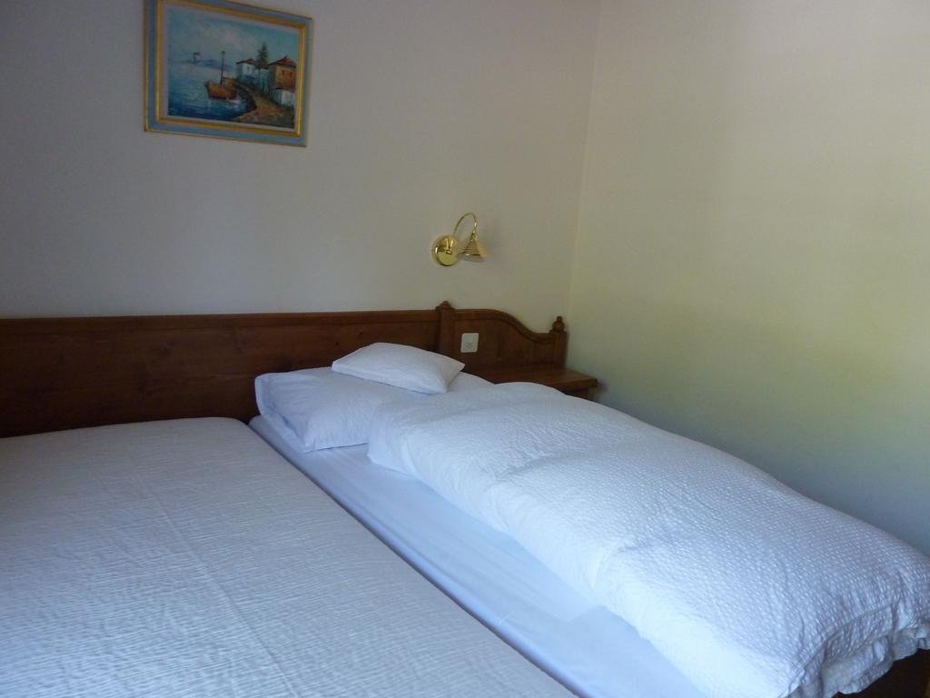 Gasthof Loewen Wisen Room photo